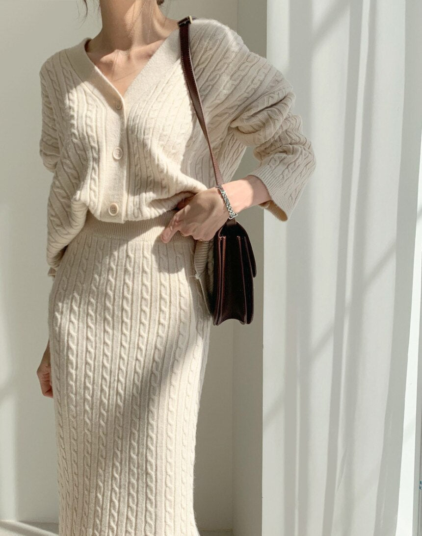 Lela™ | Elegant vinterset med kjol och tröja