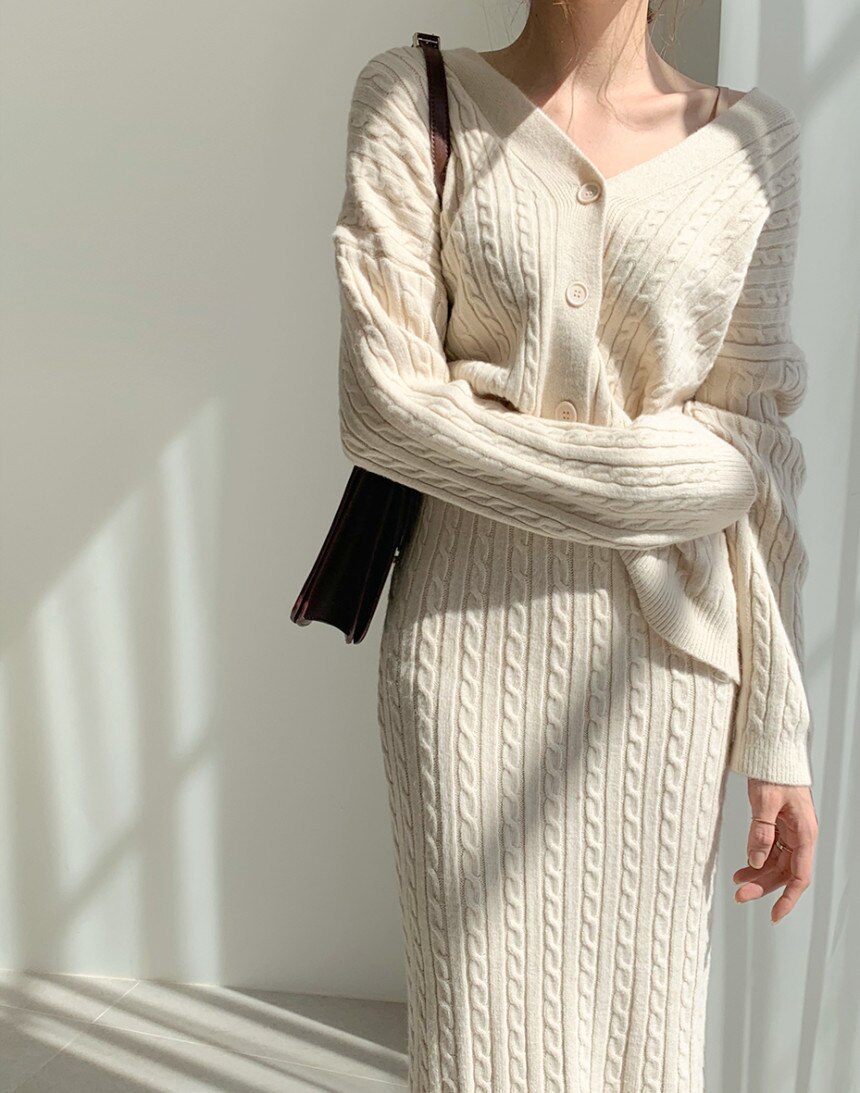 Lela™ | Elegant vinterset med kjol och tröja